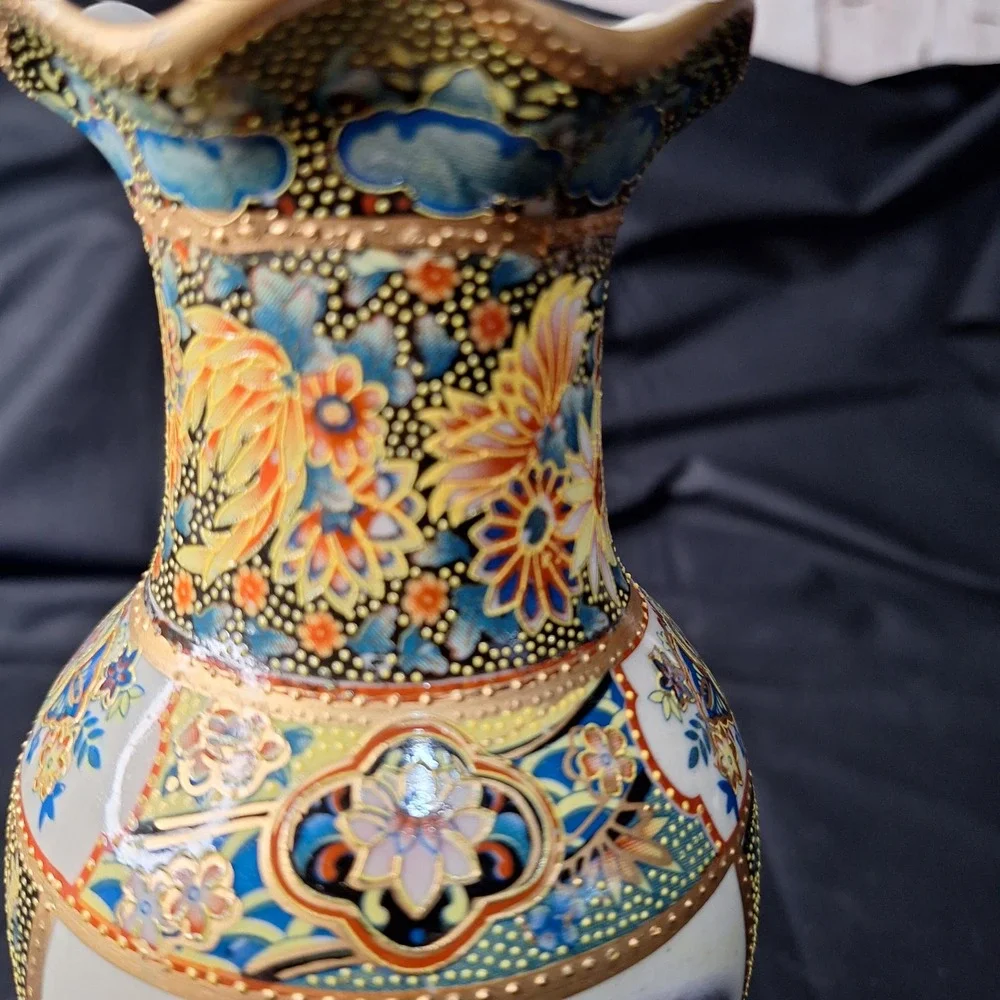 Vintage Satsuma Style Moriage Vase Madonna and Child Angels Gold Gilt Floral 8.5